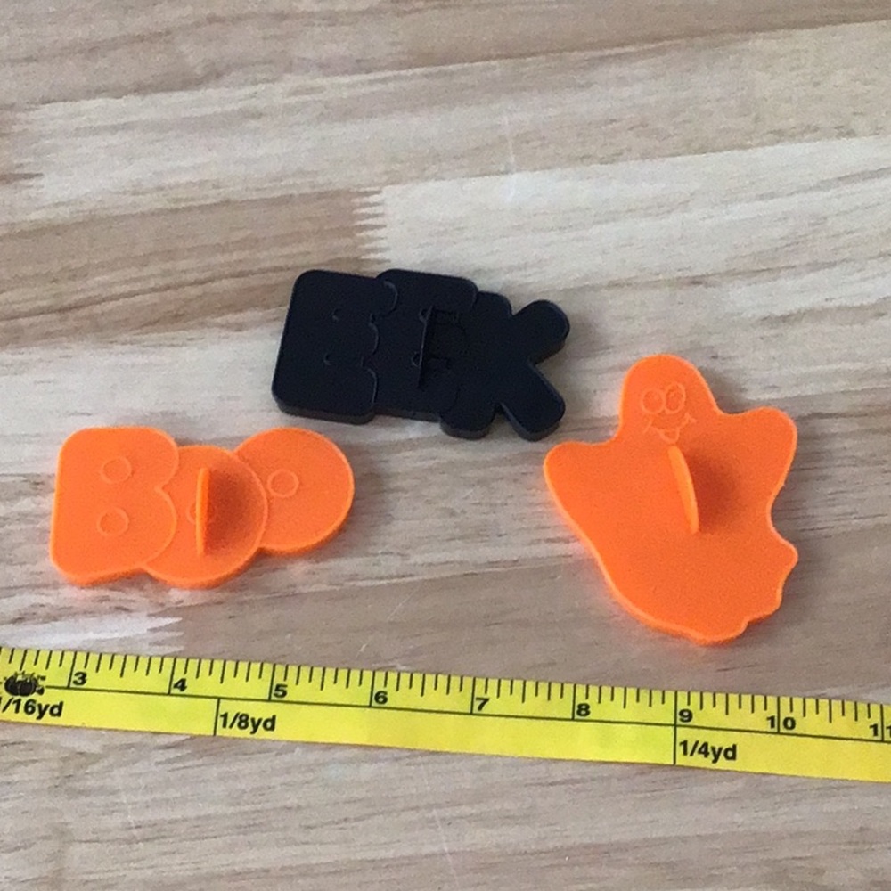 ☘️2 for $10 Sale☘️Wilton 1993 vintage Halloween 🎃 cookie cutters